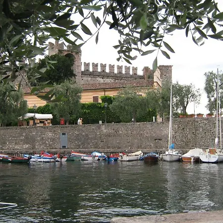 Otel Al Caval Torri Del Benaco