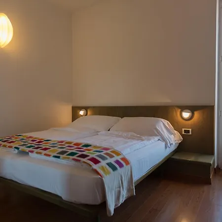 Otel Al Caval Torri Del Benaco